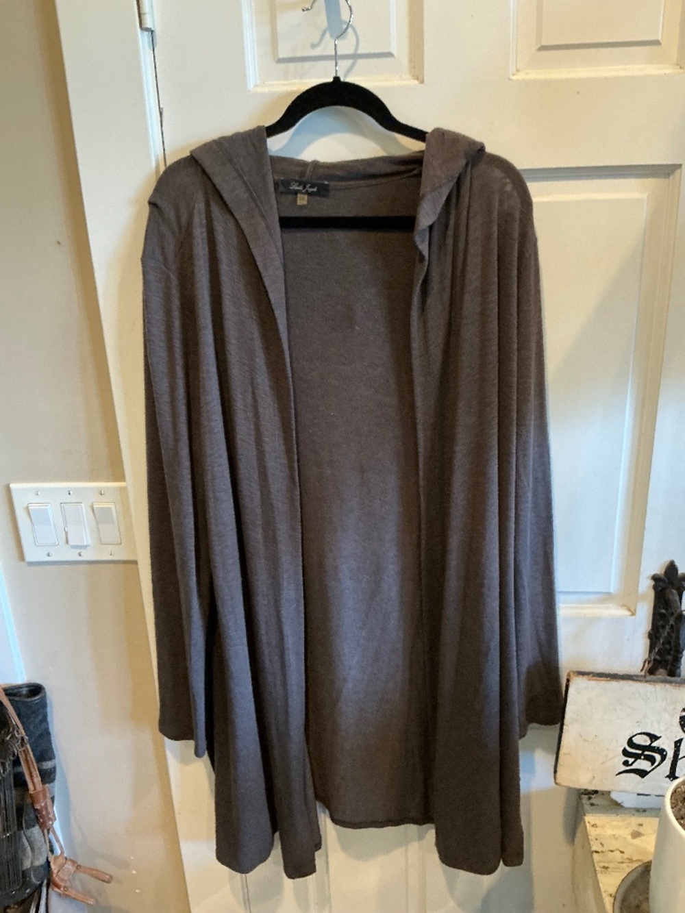 Laila Jayde hooded cardigan!  Perfect for Fall!  Plus size xxl